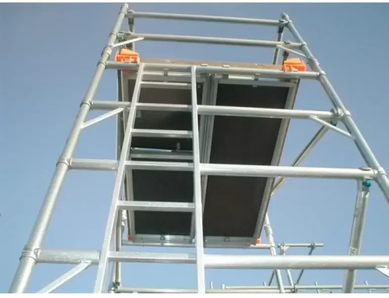 Guide to Erecting a Scaffold Tower Safely and Efficiently