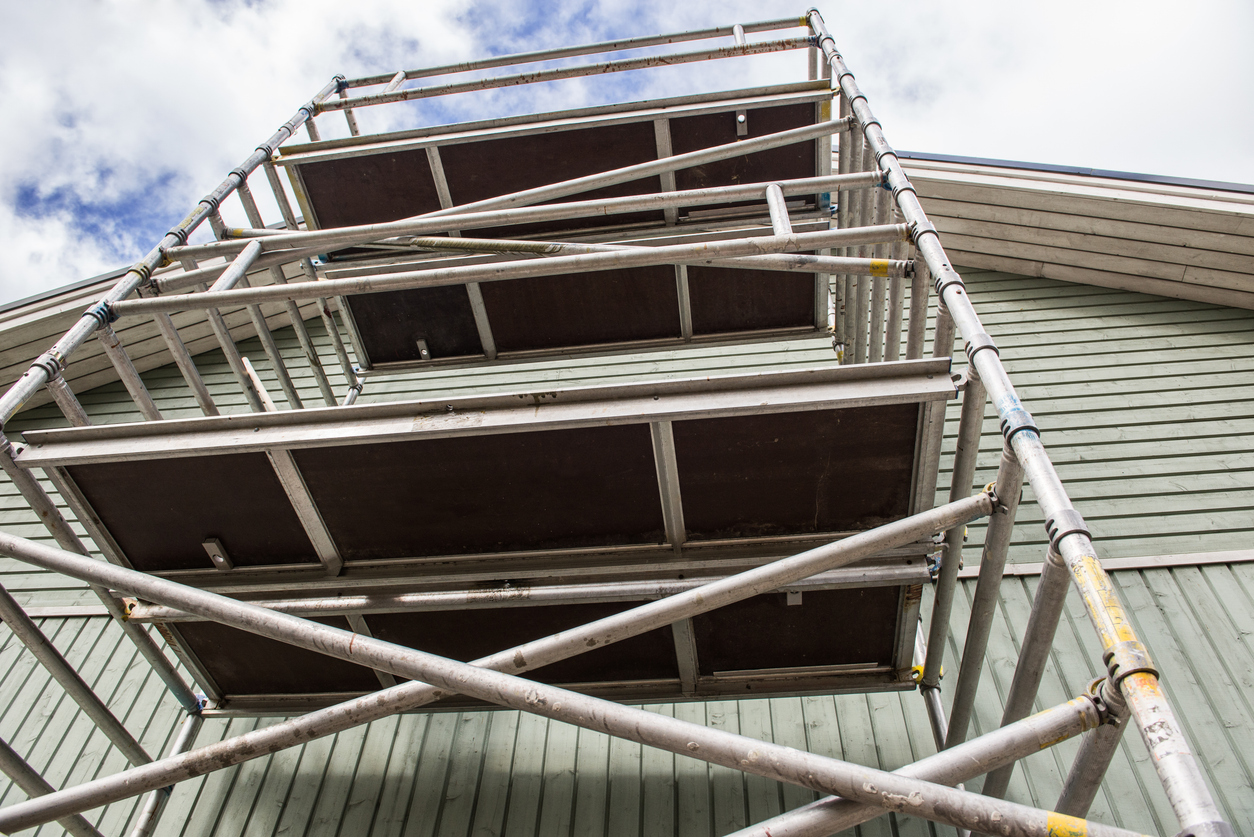 The Difference Between Scaffolding & Access Towers
